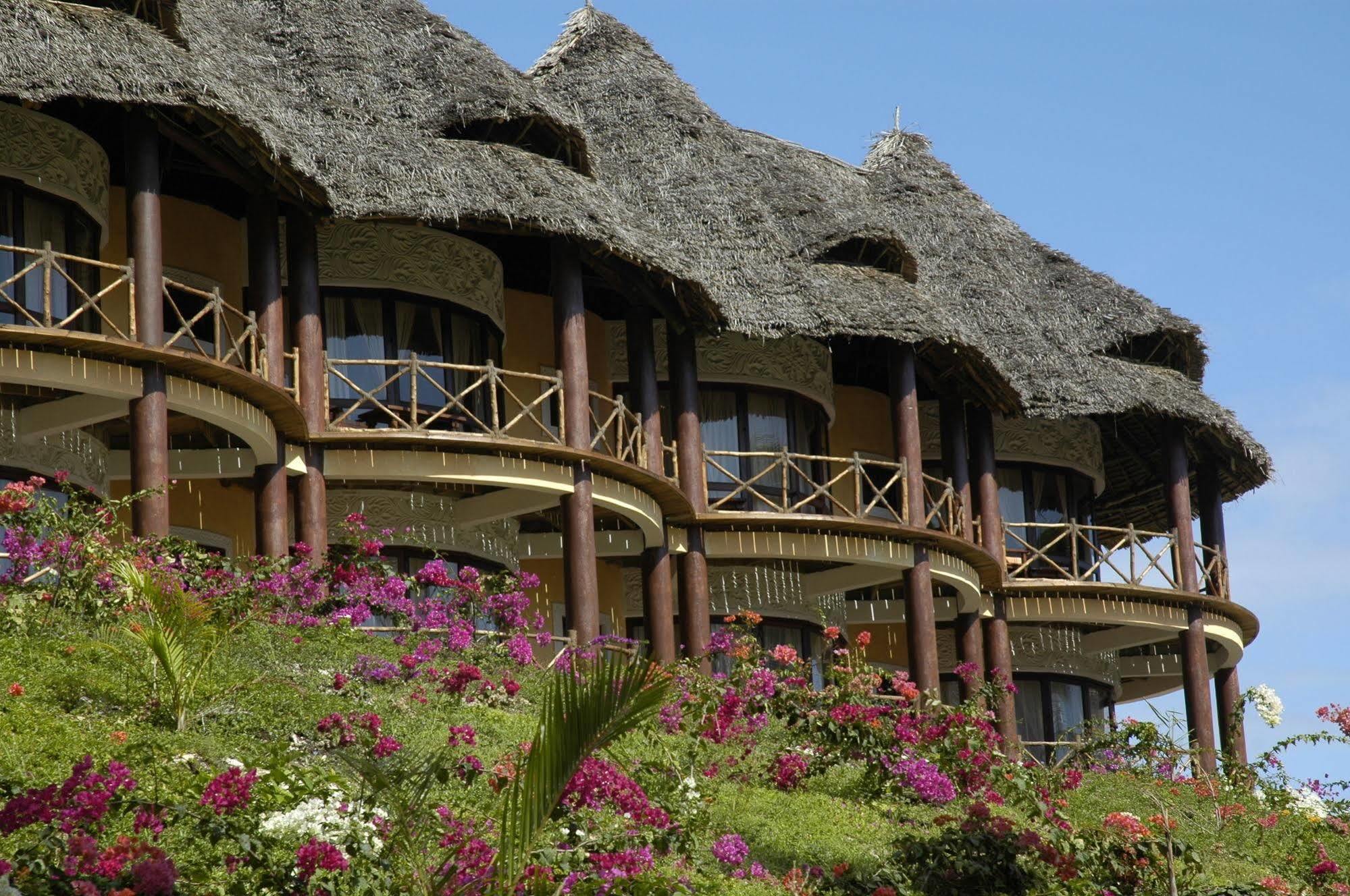 Ocean Paradise Resort & Spa Pwani Mchangani Exterior foto